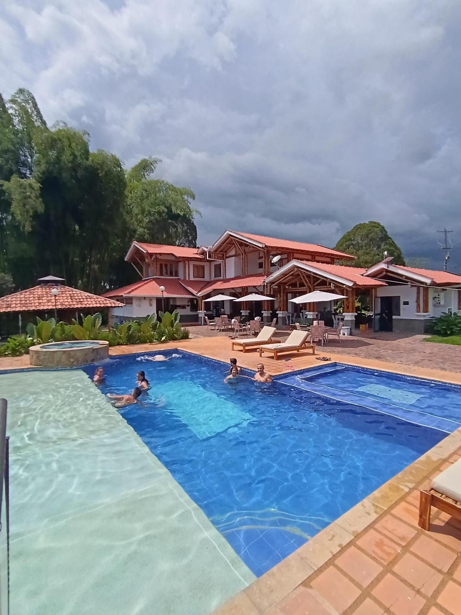 Finca Hotel Santana Montenegro Exteriör bild